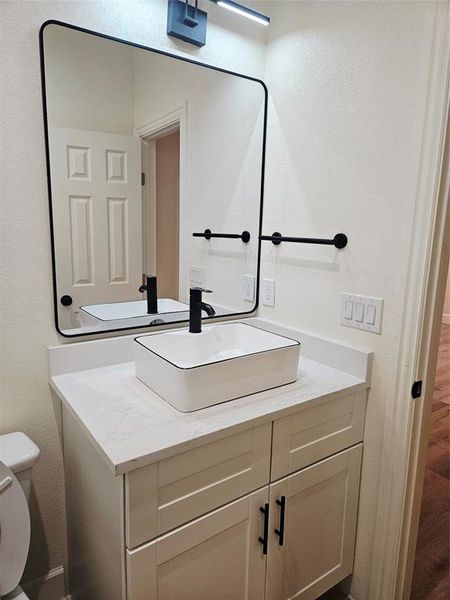 Furnished interior view inside a new home in , Dallas (Image 8).