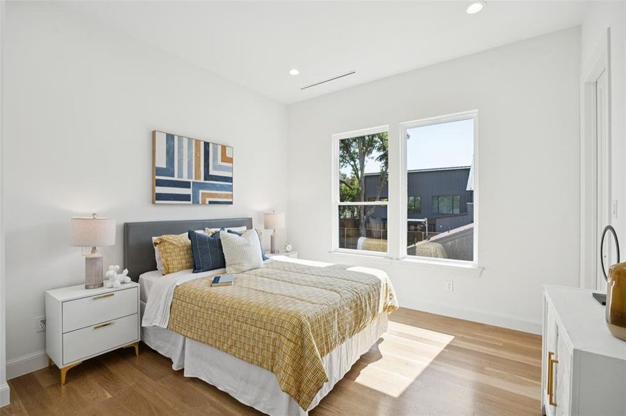Furnished interior view inside a new home in , Dallas (Image 16).