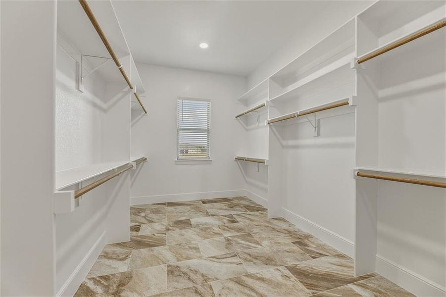 What a spacious walk-in closet! What a spacious walk-in closet!