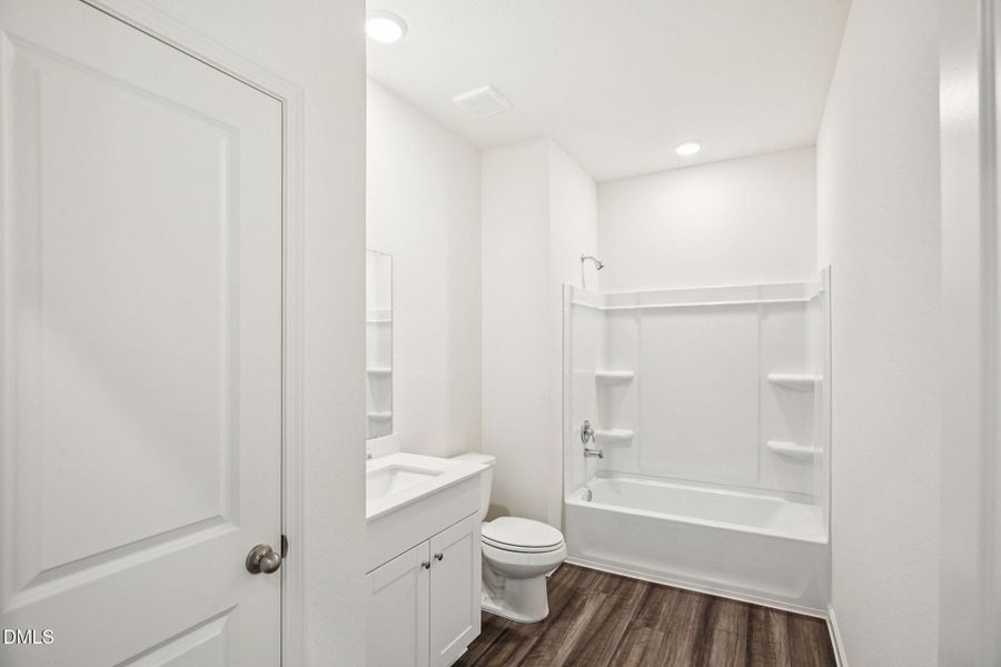 31-web-or-mls-Glimmer Plan 4107 Slow Cre 31-web-or-mls-Glimmer Plan 4107 Slow Cre