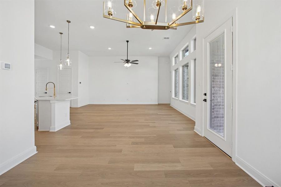 Spacious, unfurnished interior of a new home in Elements at Viridian - Garden Series, Arlington (Image 15).