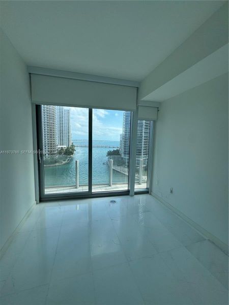 Spacious, unfurnished interior of a new home in Aston Martin Residences, Miami (Image 44).