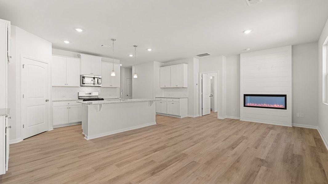 Representative unfurnished interior of a home built from the Freeport by D.R. Horton in Hamptons at Riverwood North, Dallas (Image 21).