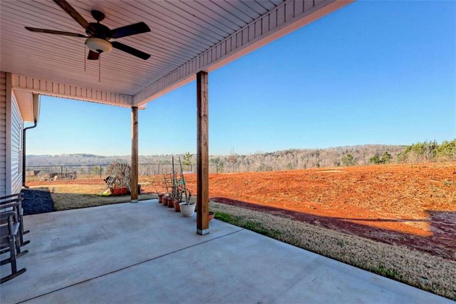 Exterior details and patio area of a home in , Eastanollee (Image 31).