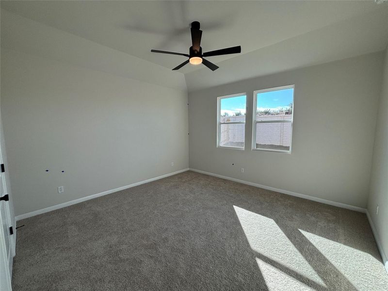 Spacious, unfurnished interior of a new home in Cannon Ranch 40s, Dripping Springs (Image 18).