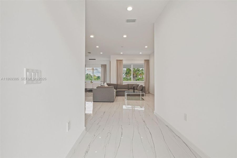 Image 43 of a home in . Image 43 of a home in .