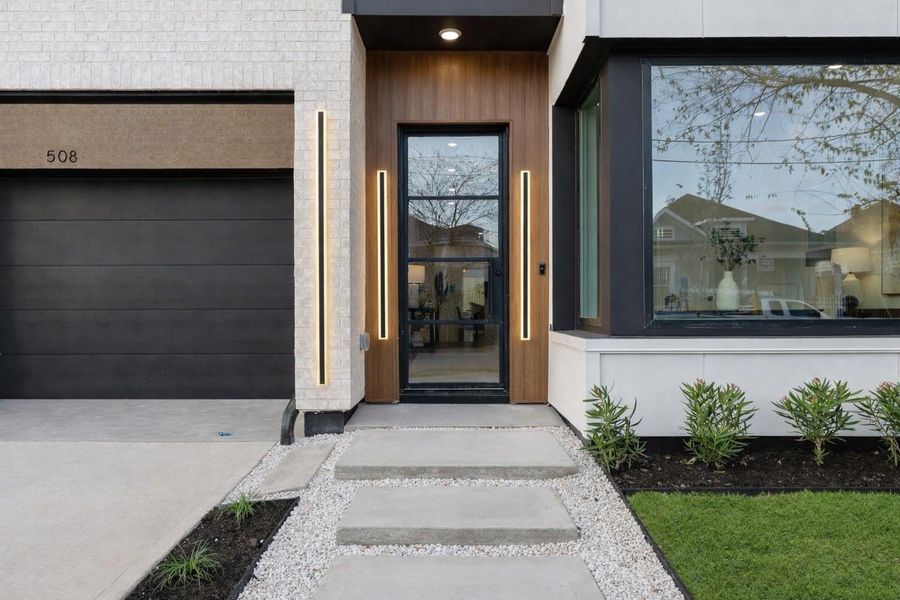 Exterior details and patio area of a home in , Houston (Image 4).