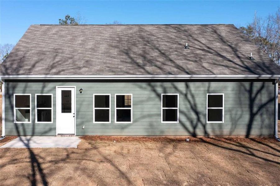 Exterior details and patio area of a home in , Buchanan (Image 3).