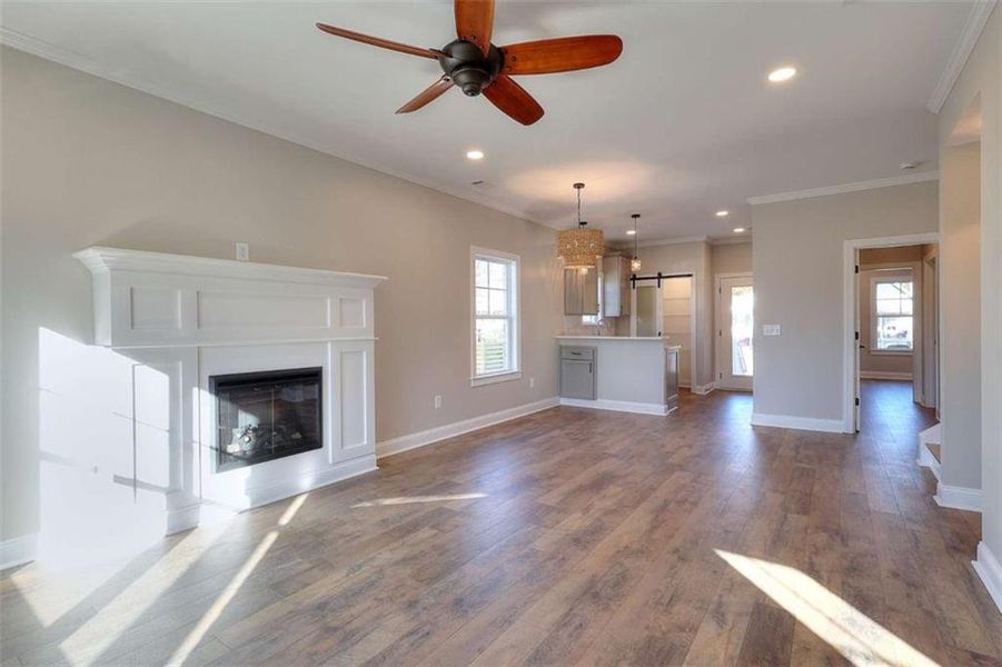 Spacious, unfurnished interior of a new home in , Monroe (Image 27).