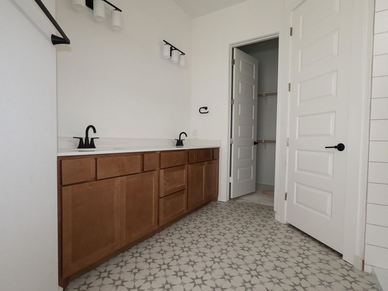 Furnished interior view inside a new home in Estancia West, Manchaca (Image 4).