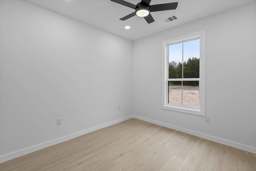 Spacious, unfurnished interior of a new home in , Wimberley (Image 30).