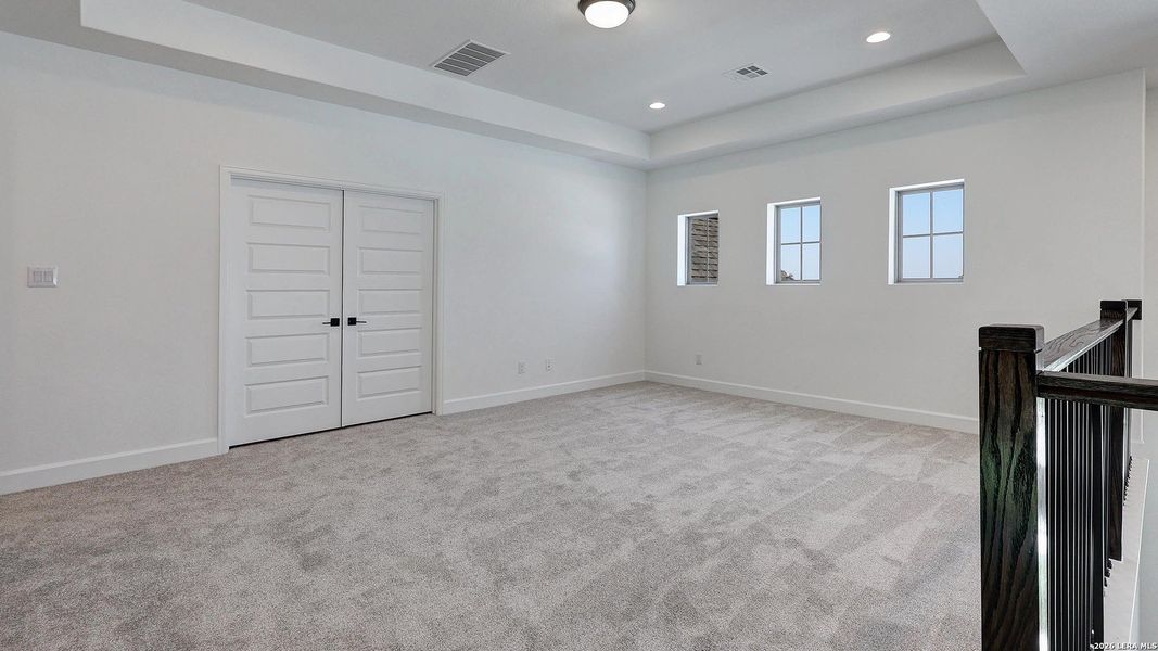 Spacious, unfurnished interior of a new home in The Ranches at Creekside, Boerne (Image 22). Spacious, unfurnished interior of a new home in The Ranches at Creekside, Boerne (Image 22).