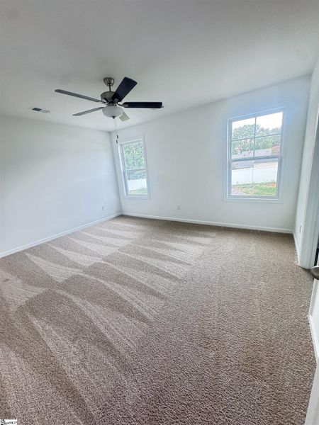 Spacious, unfurnished interior of a new home in Halton Oaks, Spartanburg (Image 19). Spacious, unfurnished interior of a new home in Halton Oaks, Spartanburg (Image 19).