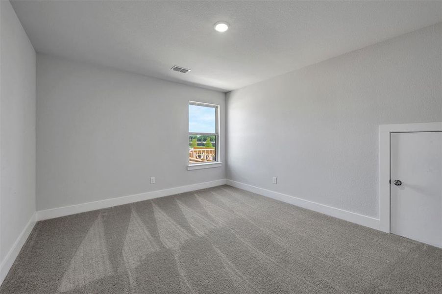 Spacious, unfurnished interior of a new home in Aster Park, McKinney (Image 36).