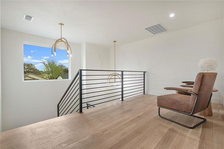 Spacious, unfurnished interior of a new home in , Richardson (Image 28).