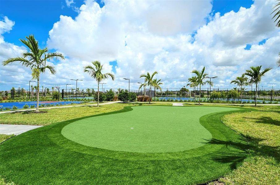 Image 75 of a home in Lorraine Lakes at Lakewood Ranch.