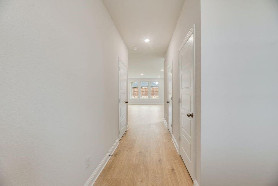 Spacious, unfurnished interior of a new home in Spiritas Ranch, Little Elm (Image 20).