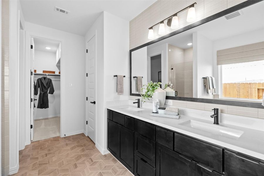 Furnished interior view inside a new home in River Ranch, Dayton (Image 38).