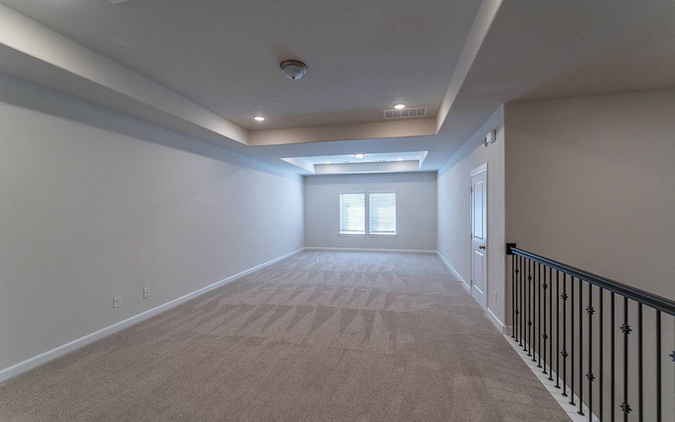 Spacious, unfurnished interior of a new home in Sonoma Verde, Rockwall (Image 18).
