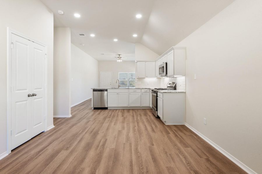 Furnished interior view inside a new home in , Navasota (Image 8).