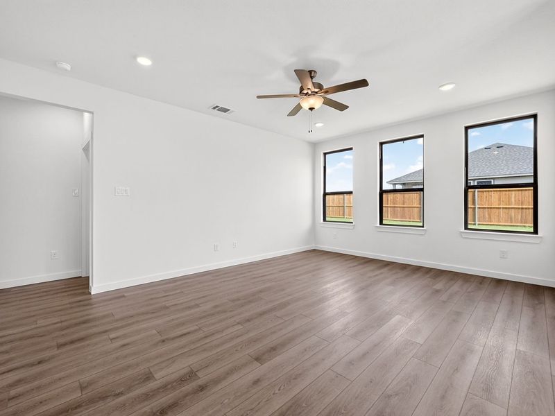 Spacious, unfurnished interior of a new home in Meadow Ridge Estates, Josephine (Image 24).