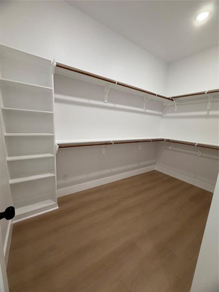 Spacious, unfurnished interior of a new home in , Coldspring (Image 24).