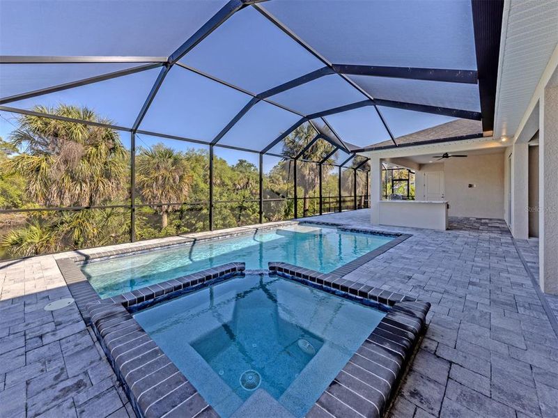 Exterior details and patio area of a home in , Port Charlotte (Image 22).