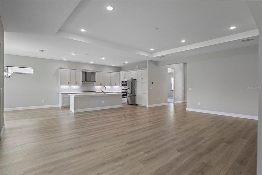 Spacious, unfurnished interior of a new home in Cresswind Lakewood Ranch, Lakewood Ranch (Image 33).