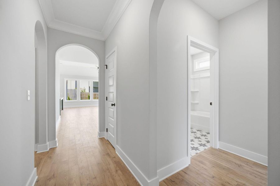 GVP027-1009 Front Hall