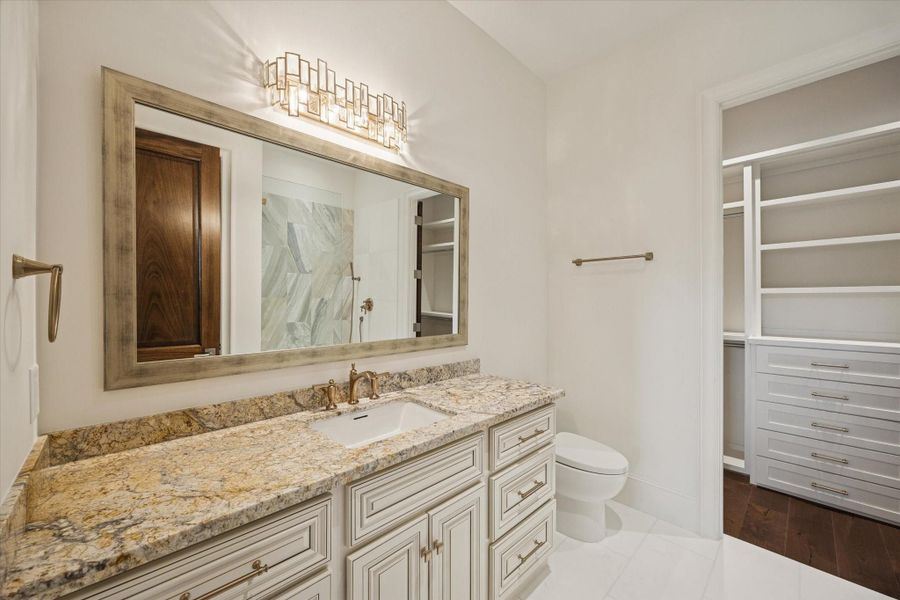 Furnished interior view inside a new home in , Houston (Image 32). Furnished interior view inside a new home in , Houston (Image 32).