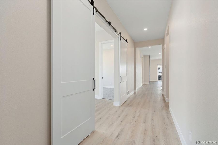 Spacious, unfurnished interior of a new home in Kitchel Lake at Serratoga Falls, Timnath (Image 21).