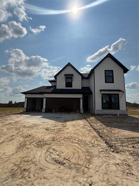 3 CAR GARAGE WITH A LOT LARGER ENOUGH FOR A POOL! 3 CAR GARAGE WITH A LOT LARGER ENOUGH FOR A POOL!