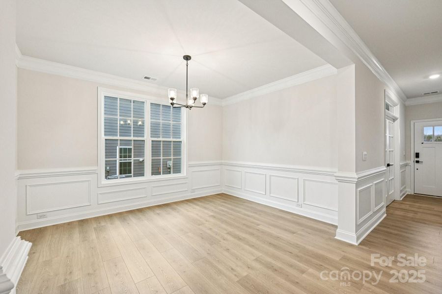 Spacious, unfurnished interior of a new home in Sylvan Creek, Denver (Image 16). Spacious, unfurnished interior of a new home in Sylvan Creek, Denver (Image 16).