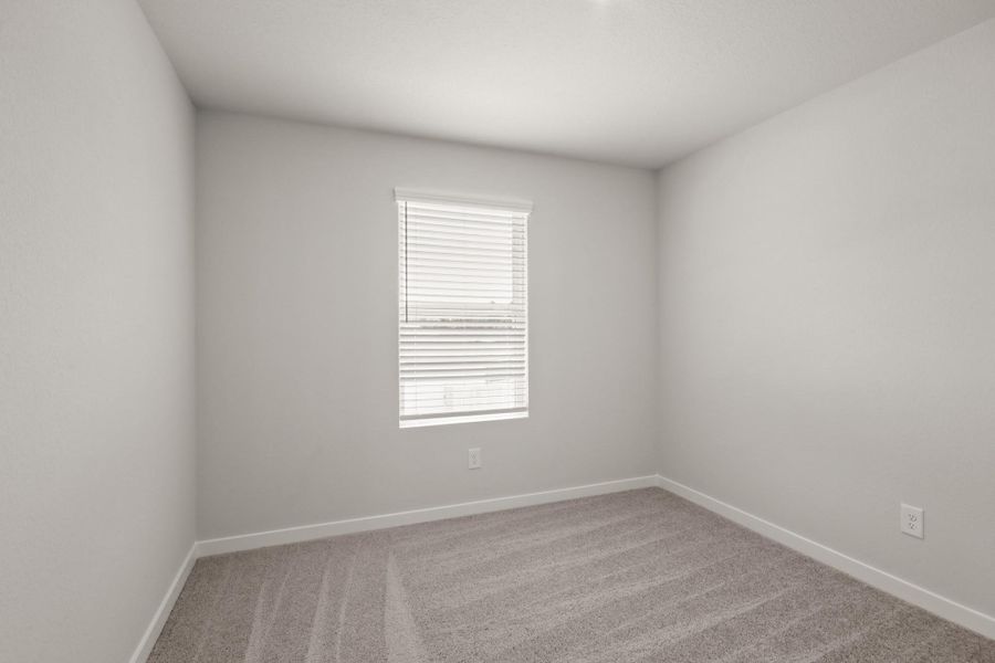 Spacious, unfurnished interior of a new home in Crockett Meadows, Conroe (Image 21).