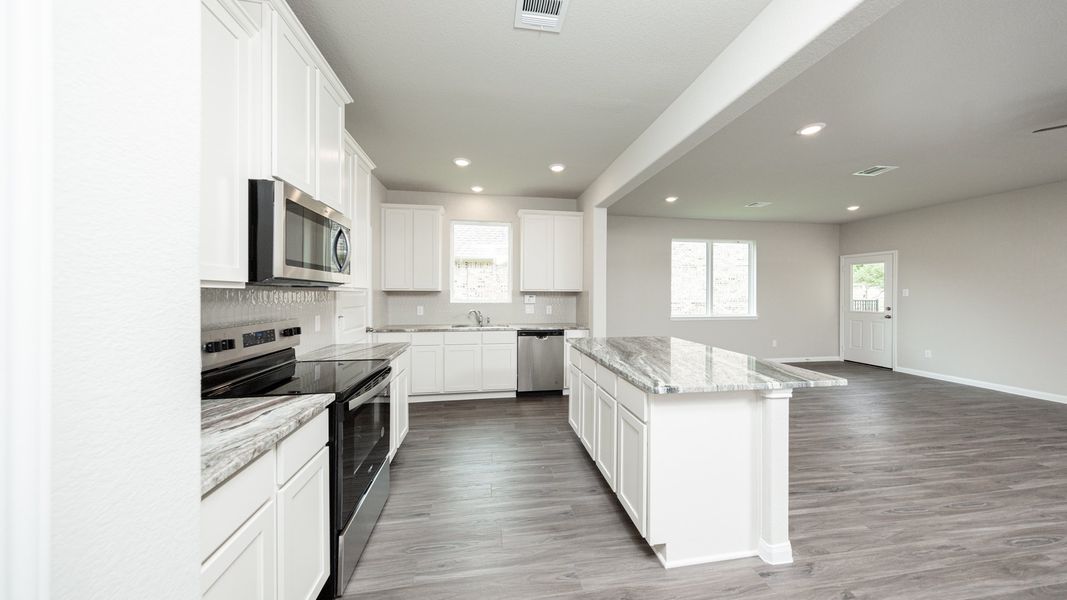 Representative furnished interior of a home built from the The Avola - Walden on Lake Conroe by Legend Homes in Lake Conroe Area Homes, Montgomery (Image 6).