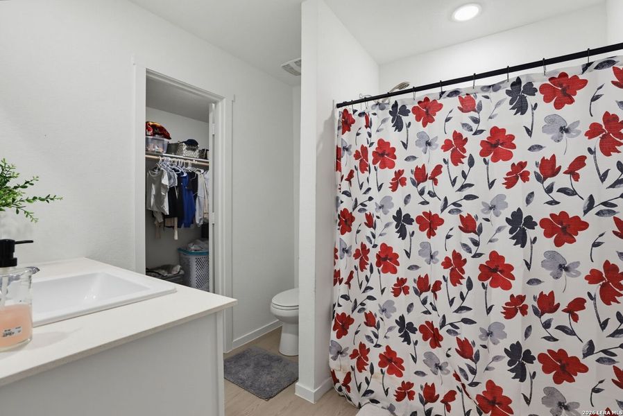 Furnished interior view inside a new home in Steelwood Trails, New Braunfels (Image 14).
