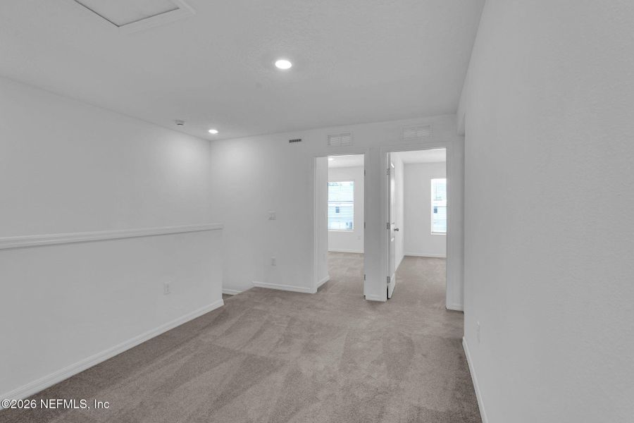 Spacious, unfurnished interior of a new home in , Jacksonville (Image 22).