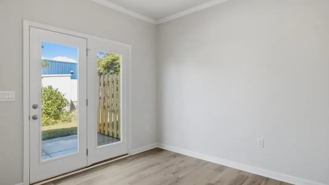Spacious, unfurnished interior of a new home in Hughes Court, Dawsonville (Image 26).