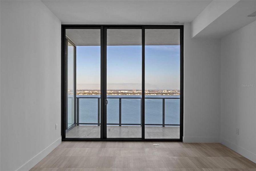 Spacious, unfurnished interior of a new home in , Tampa (Image 61). Spacious, unfurnished interior of a new home in , Tampa (Image 61).