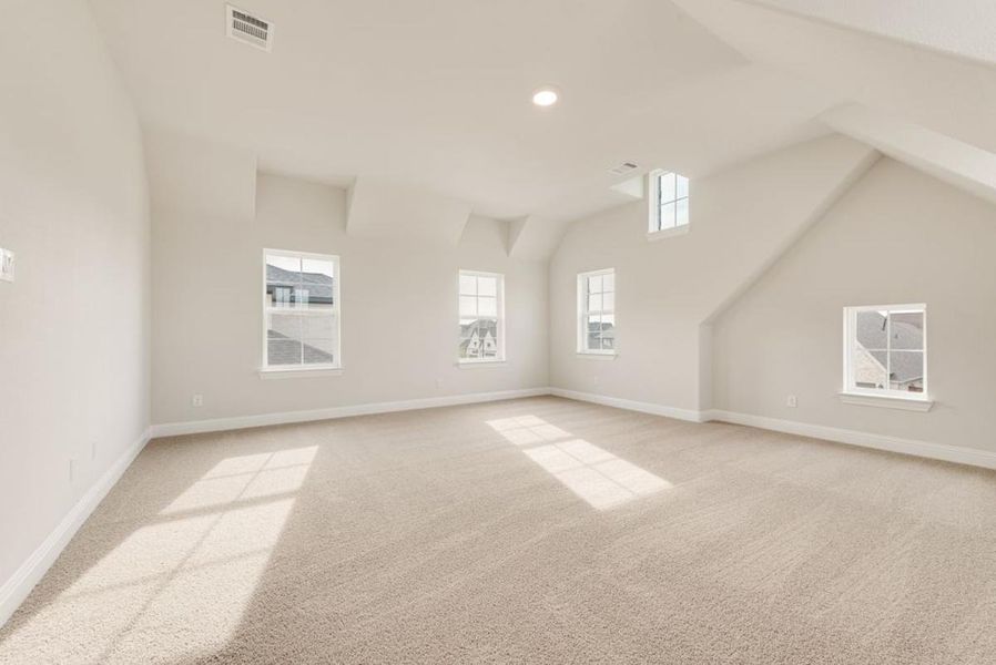 Spacious, unfurnished interior of a new home in Somercrest, Midlothian (Image 32).