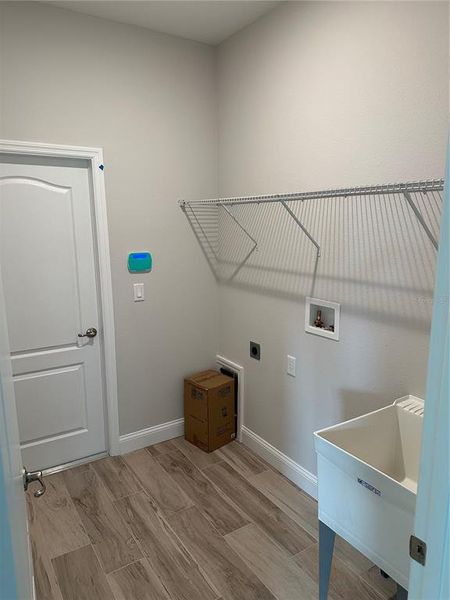 Spacious, unfurnished interior of a new home in , Palm Coast (Image 19).