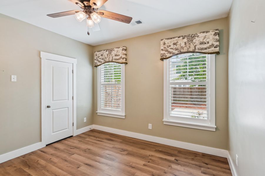 Spacious, unfurnished interior of a new home in , Summerville (Image 20). Spacious, unfurnished interior of a new home in , Summerville (Image 20).