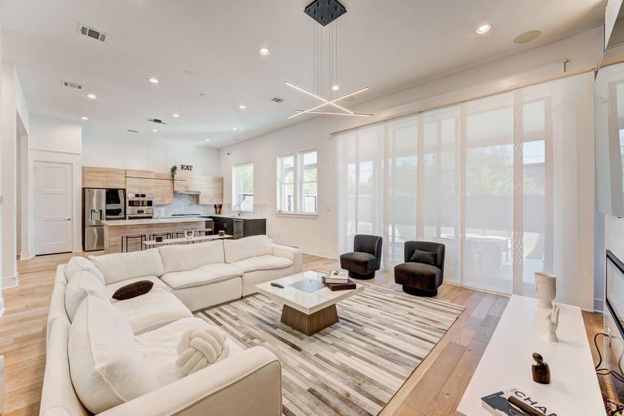 Furnished interior view inside a new home in Avondale, Houston (Image 37).