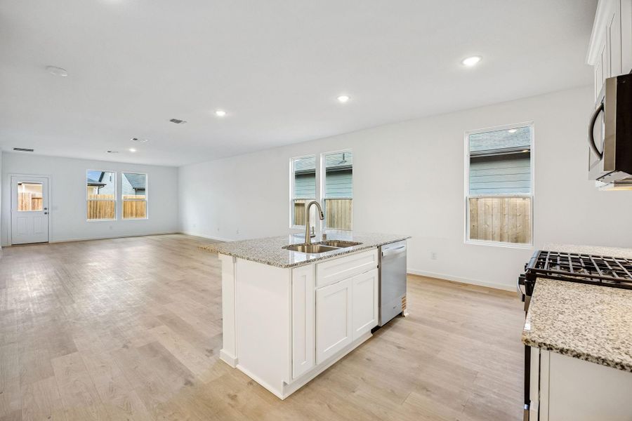 Furnished interior view inside a new home in Stokesbury, Waller (Image 15).