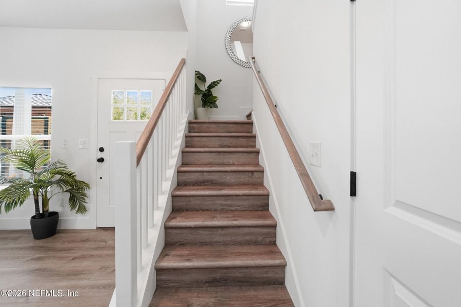 Spacious, unfurnished interior of a new home in , Jacksonville (Image 23).