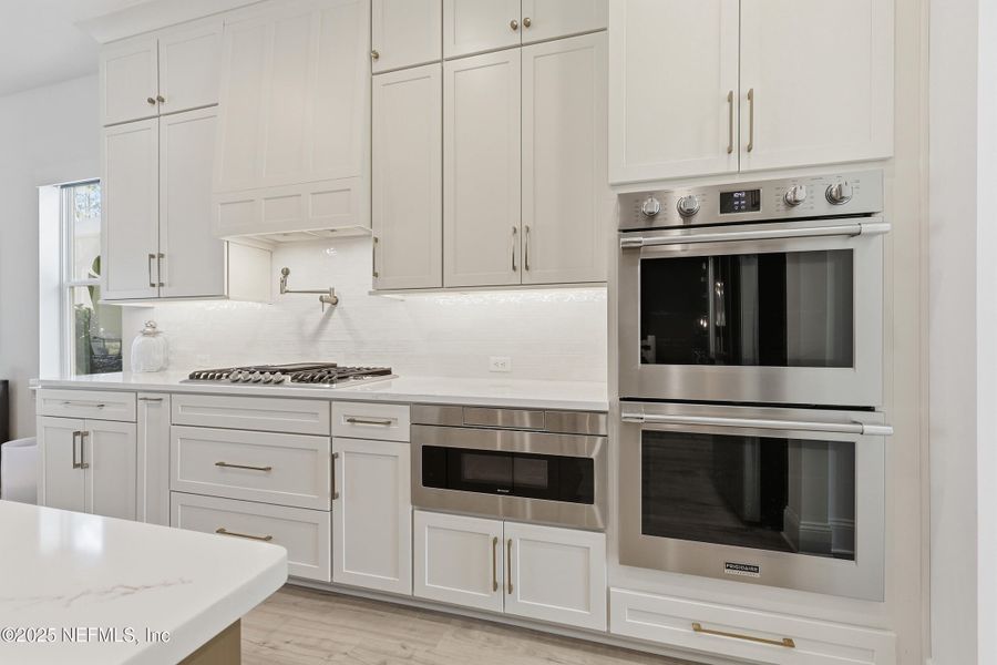 Close-up of interior finishes inside a home in , Ponte Vedra (Image 21).