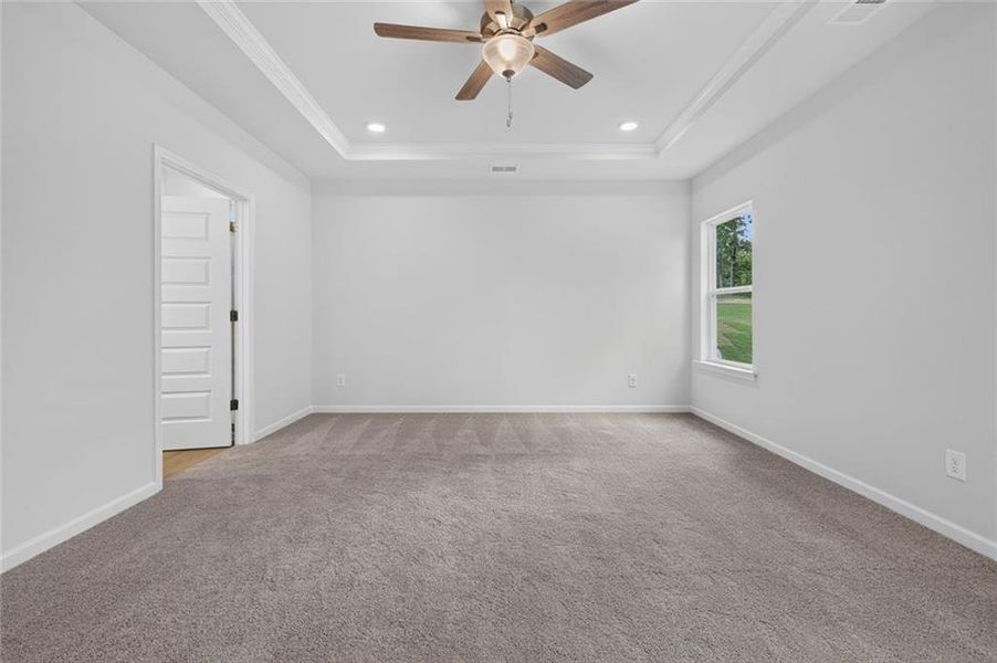 Spacious, unfurnished interior of a new home in Glen at Cave Springs, Douglasville (Image 11).