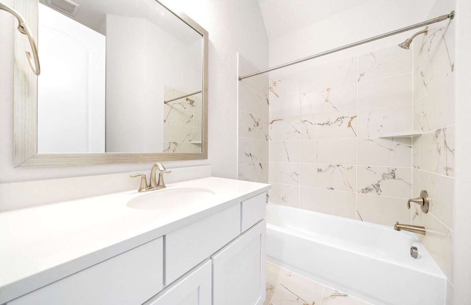 Representative furnished interior of a home built from the 3049AU by Ravenna Homes in Audubon 60′, Magnolia (Image 27).