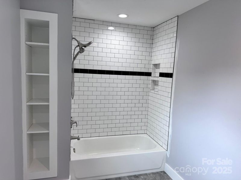 Image 20 of a home in .