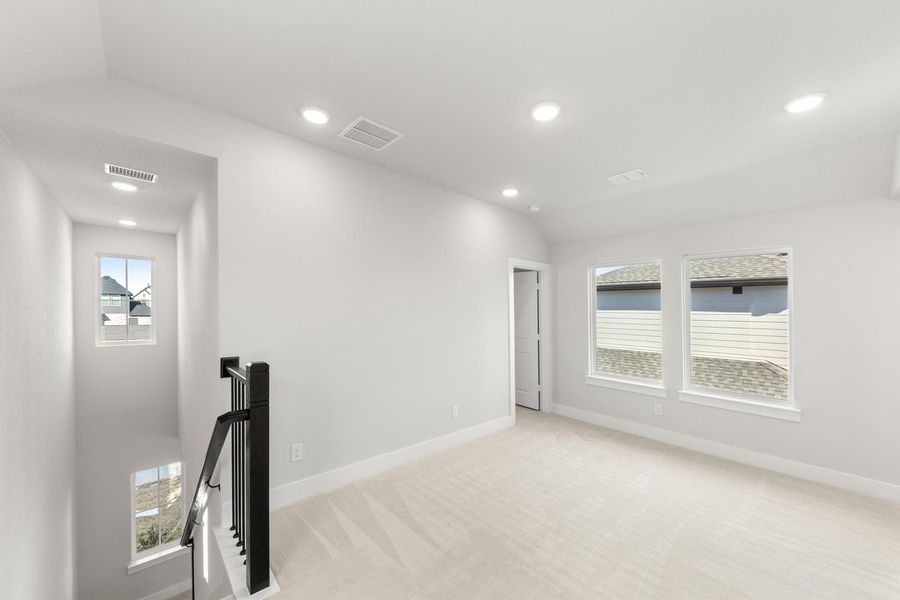 Spacious, unfurnished interior of a new home in Garden Collection at Union Park, Little Elm (Image 19). Spacious, unfurnished interior of a new home in Garden Collection at Union Park, Little Elm (Image 19).